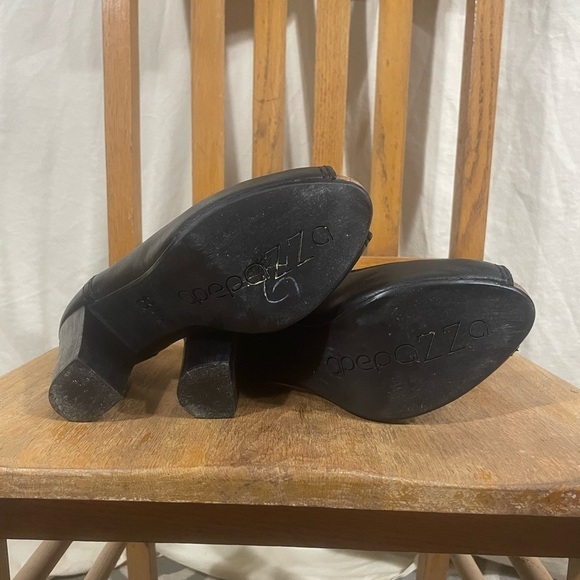 APEPAZZA Pavia Black Leather Heeled Ankle Booties Size 8.5 - Picture 7 of 10